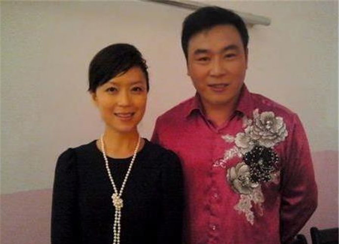 梨园春庞晓戈丈夫是谁?她和范军是不是夫妻?