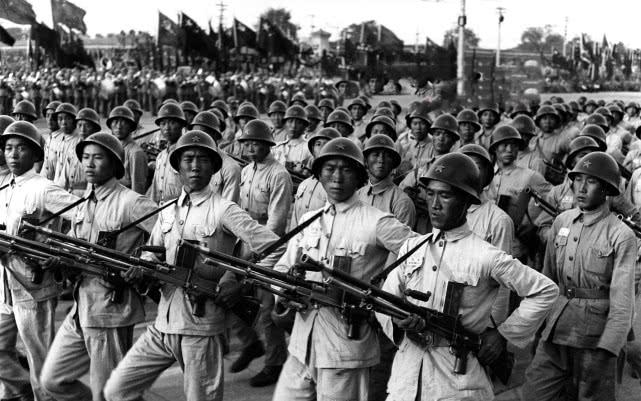 1949年大阅兵全程图片 新中国第一次阅兵现场