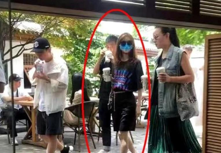 章泽天父亲章丽厚身价多少钱是南京首富吗?家里条件咋样
