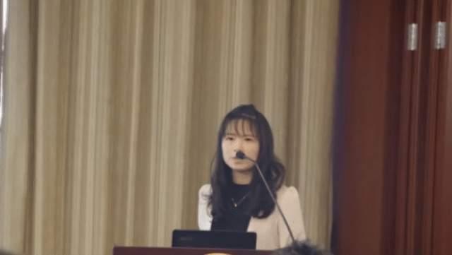 和四位男博士交往,他只是其中一个,无法面对如此事实的陆炎决定自杀